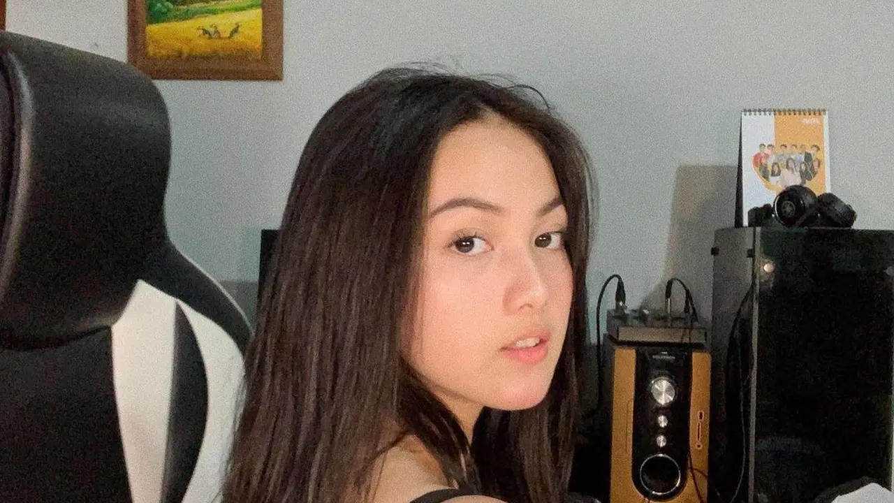Aisyah Aqilah (https://www.instagram.com/p/CSCHxnxFIcP/)