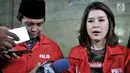 Ketua Umum PSI Grace Natalie memberikan keterangan saat memenuhi panggilan Bareskrim Polri di Jakarta, Selasa (22/5). Pemanggilan terkait dugaan pelanggaran kampanye di luar jadwal yang dilaporkan Bawaslu. (Merdeka.com/Iqbal S Nugroho)