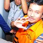 Di hari yang sama, KPK menetapkan Bupati Bogor Rachmat Yasin sebagai tersangka kasus suap pemberian rekomendasi alih fungsi hutan lindung di Puncak, Bogor, Kamis (8/5/14). (Liputan6.com/Faisal R Syam)