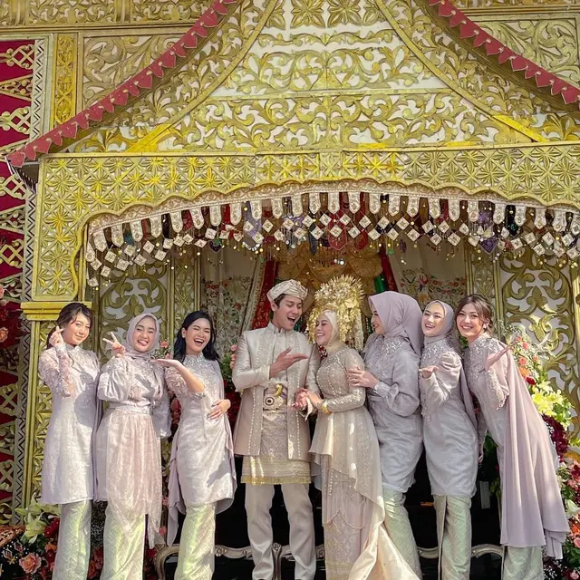 6 Potret Bridesmaid Lesty Kejora dari Lamaran hingga Ngunduh Mantu, Memesona