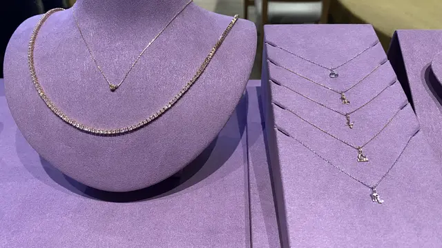 Koleksi Perhiasaan Terbaru Isago. [Anisha/Fimela]