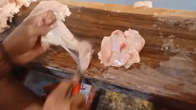 Bagus untuk Jualan, Ini Cara Agar Potongan Daging Ayam Jadi Banyak untuk Bikin Sate