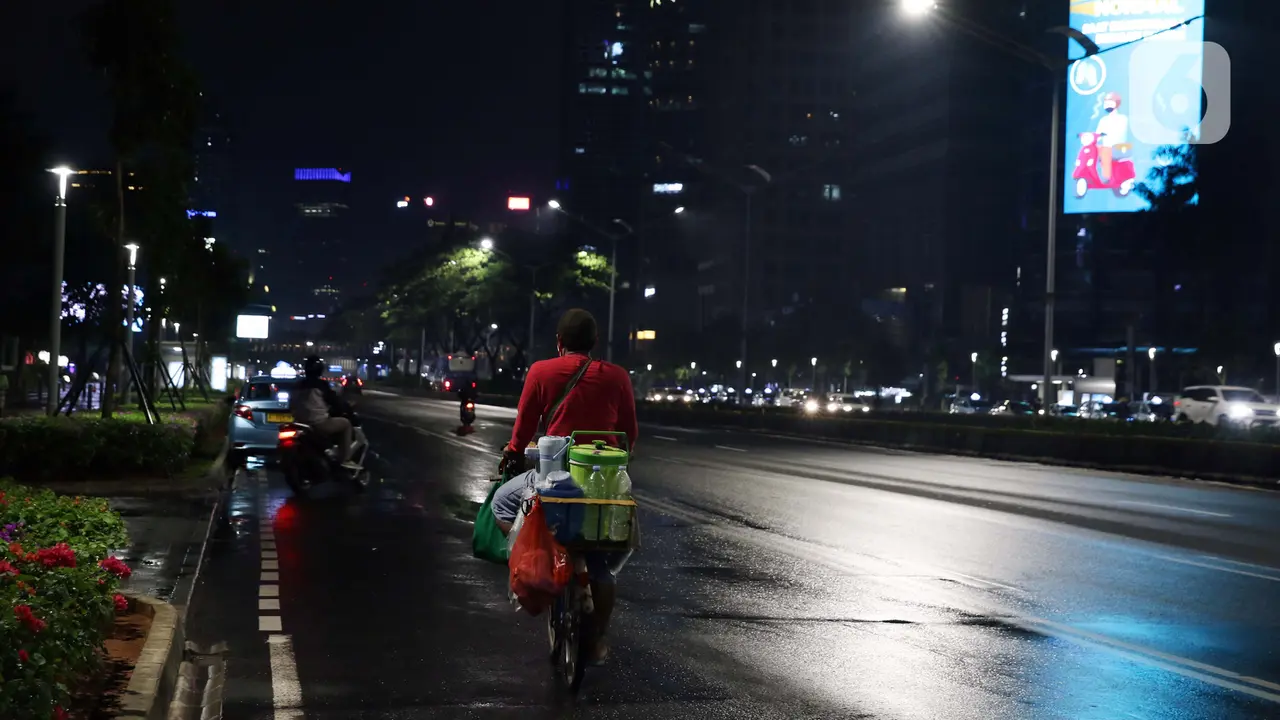 Jakarta Malam Hari Saat Pemberlakuan PSBB