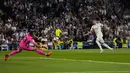 Madrid unggul tiga poin dari rival sekotanya itu yang baru bermain 33 pertandingan. (AP Photo/Manu Fernandez)