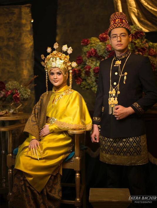 Prewedding Cut Meyriska dan Roger Danuarta Kenakan Baju Pengantin Aceh - News & Entertainment ...