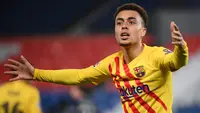 Sergino Dest Ungkap Cerita Alasan Dijual Barcelona: Ronald Araujo dan dan Frenkie de Jong pun Tidak Tahu