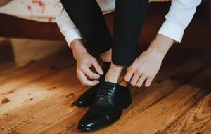 Sempurnakan Gaya Profesional dengan Pantofel Hitam Pria Tali, Ini Rekomendasinya