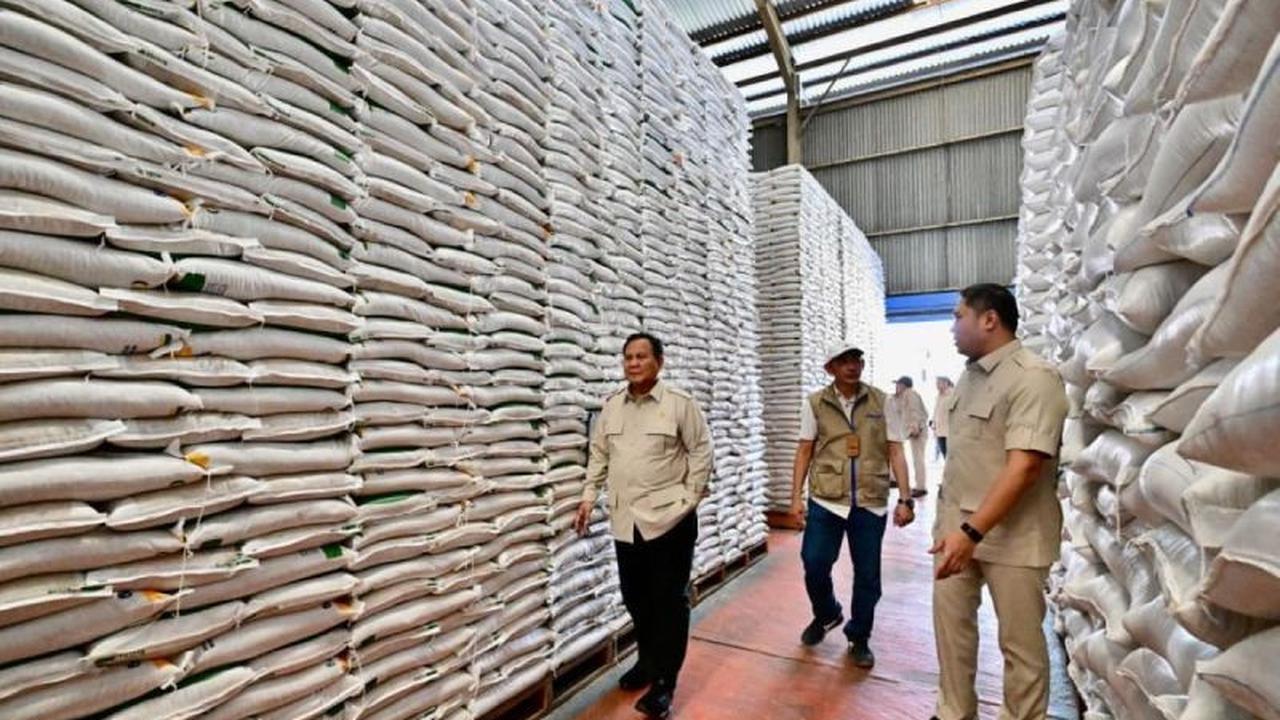 Sidak Prabowo-Sudaryono ke Gudang Bulog Hapus Keraguan Swasembada Beras