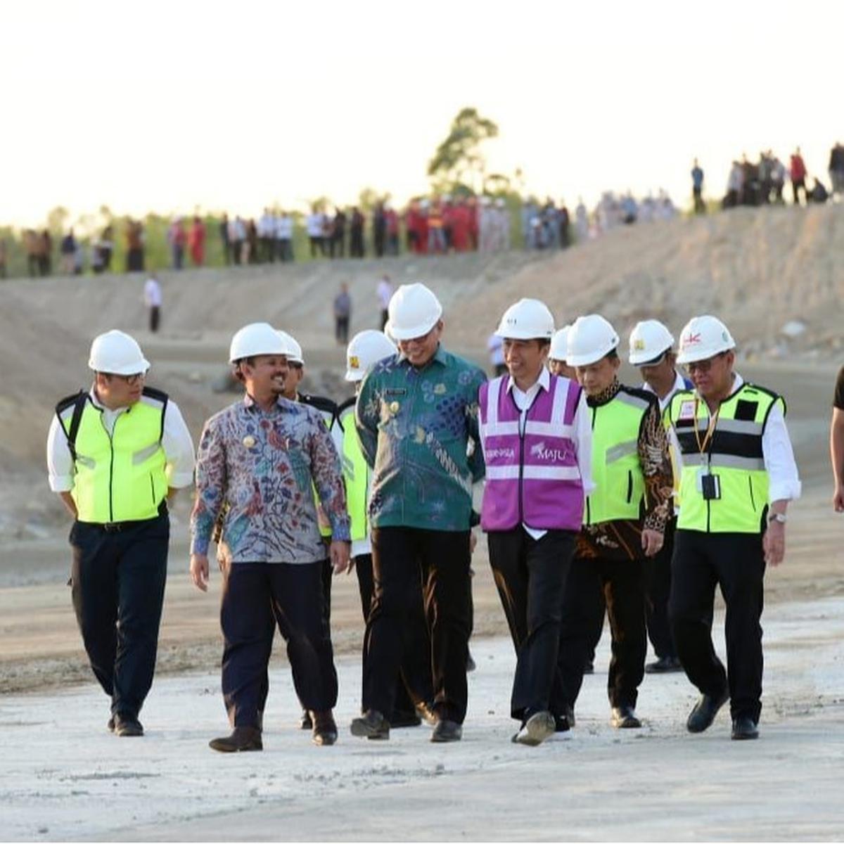 Presiden Tinjau Simpang Susun Blang Bintang
