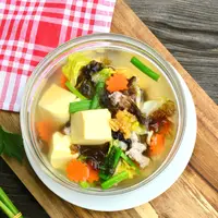 ilustrasi sup tahu/PosiNote/Shutterstock