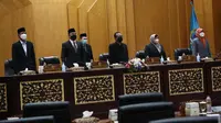 Pimpinan DPRD Surabaya saat sidang. (surabaya.go.id)