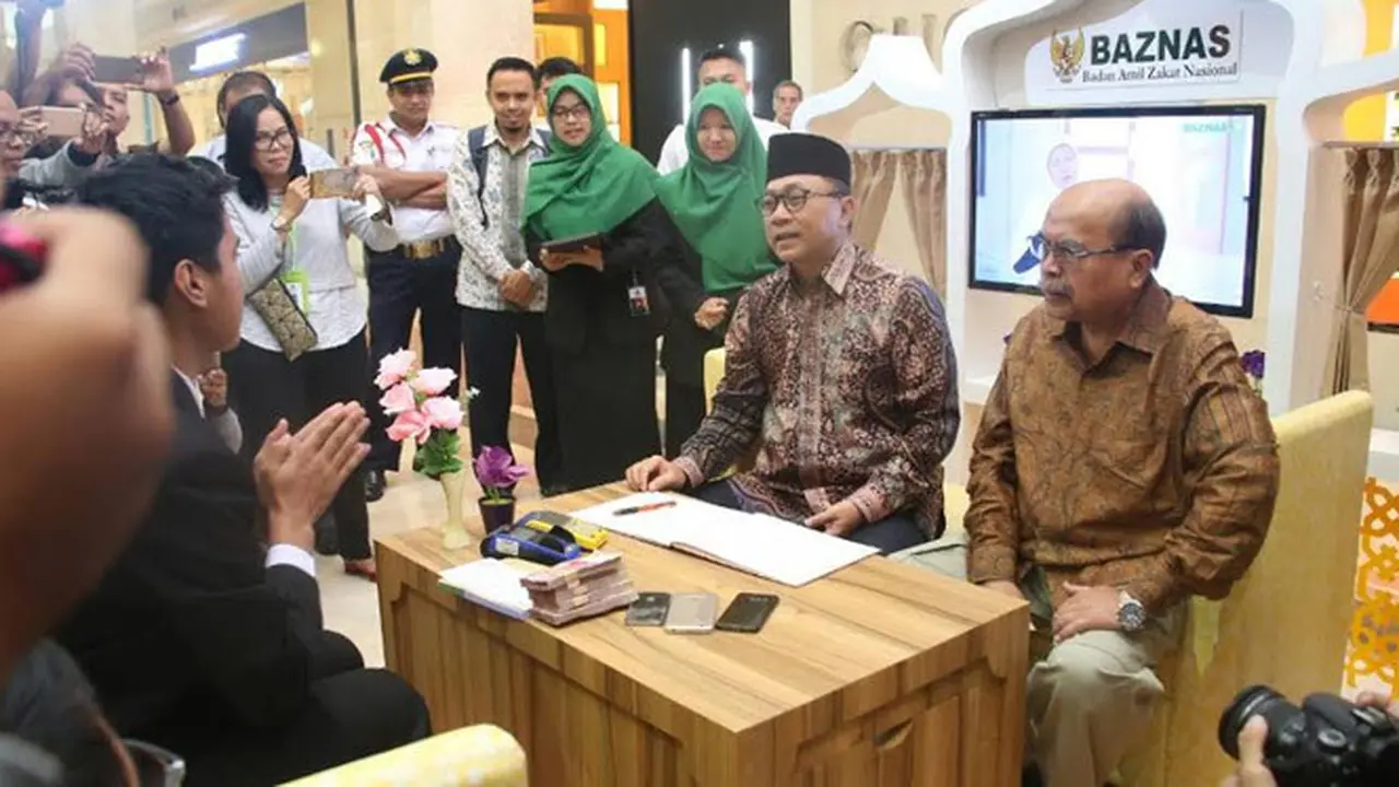 Ketua MPR: Bayar Zakat, Rezeki Kita Makin Berkah