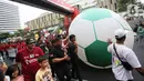Selain Jakarta, Trophy Experience Piala Dunia U-17 2023 juga bakal berlangsung di Gedung Sate, Bandung, pada 22 Oktober 2023, Balai Pemuda, Surabaya, pada 29 Oktober 2023, dan Gapura Ngarsopuro Pura Mangkunegara, Solo, pada 5 November 2023. (Liputan6.com/Faizal Fanani)