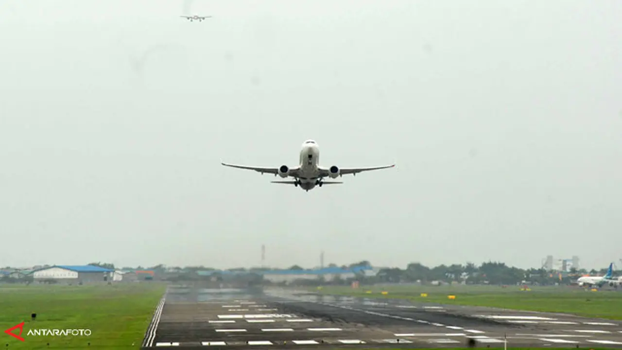 kelola-bandara-131124d.jpg