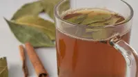 Resep Teh Daun Salam Kayu Manis (Sumber: sajiansedap.grid.id)