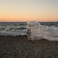 Ilustrasi plastik | unsplash.com/@szvmanski