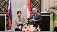 Menteri Luar Negeri RI Retno Marsudi dan Menteri Luar Negeri Filipina Enrique Manalo dalam pertemuan bilateral di Manila, Filipina, Selasa (9/1/2023). (Dok: X/@Menlu_RI)