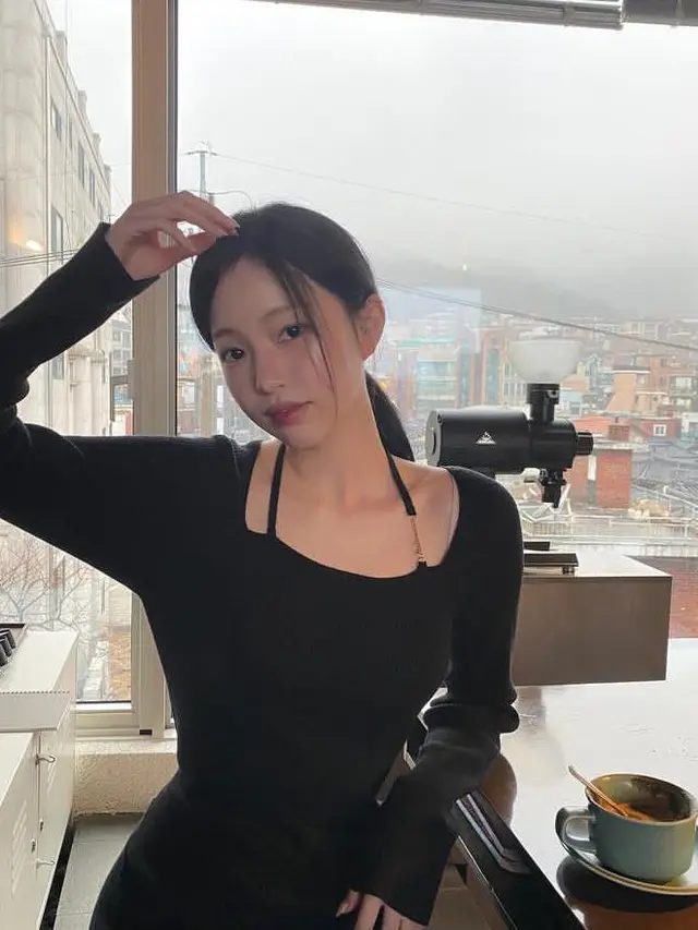 Potret Stephanie yang diduga berkencan dengan Byeon Woo Seok