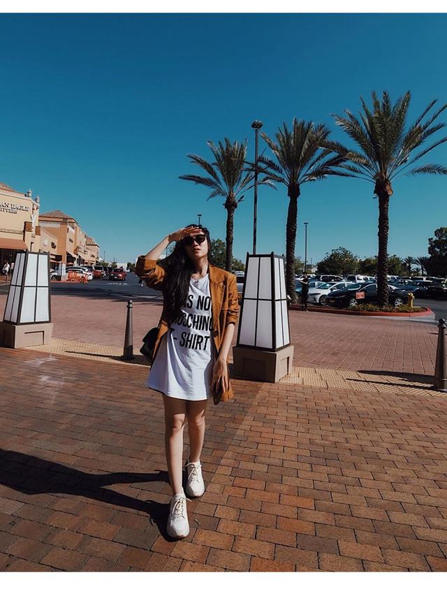 Gaya Febby Rastanty Saat Liburan Ke Luar Negeri, Cantik dan Mempesona