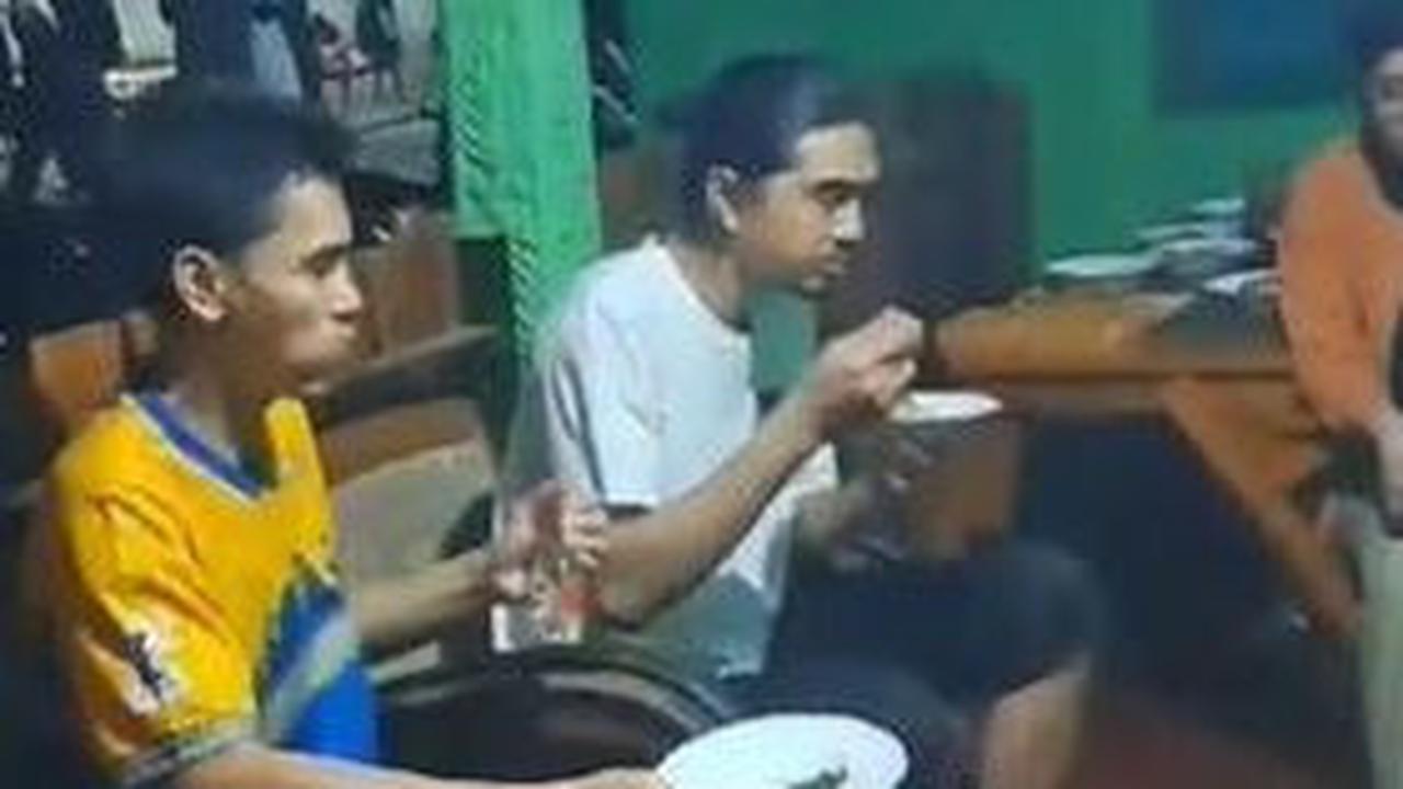 Viral Momen Duta Sheila on 7 Makan Bakmie Usai Voli, Akrab Bareng Warga