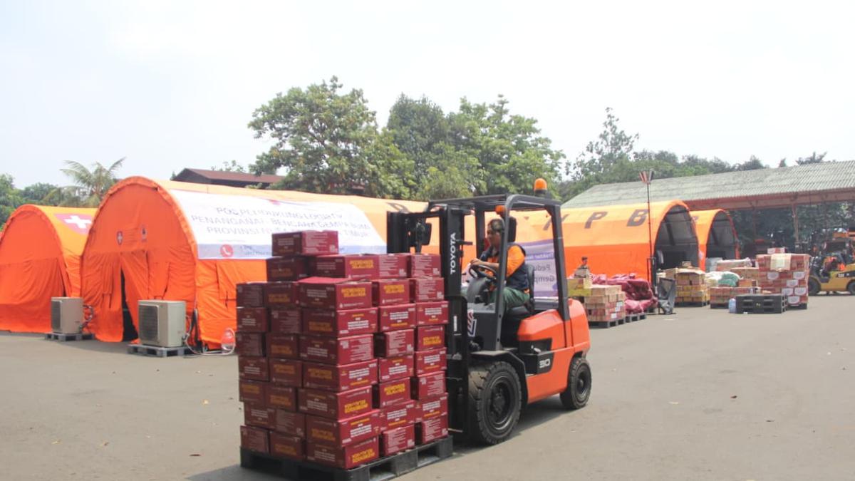 BNPB Salurkan 777 Ton Bantuan ke NTT Lewat Jalur Udara