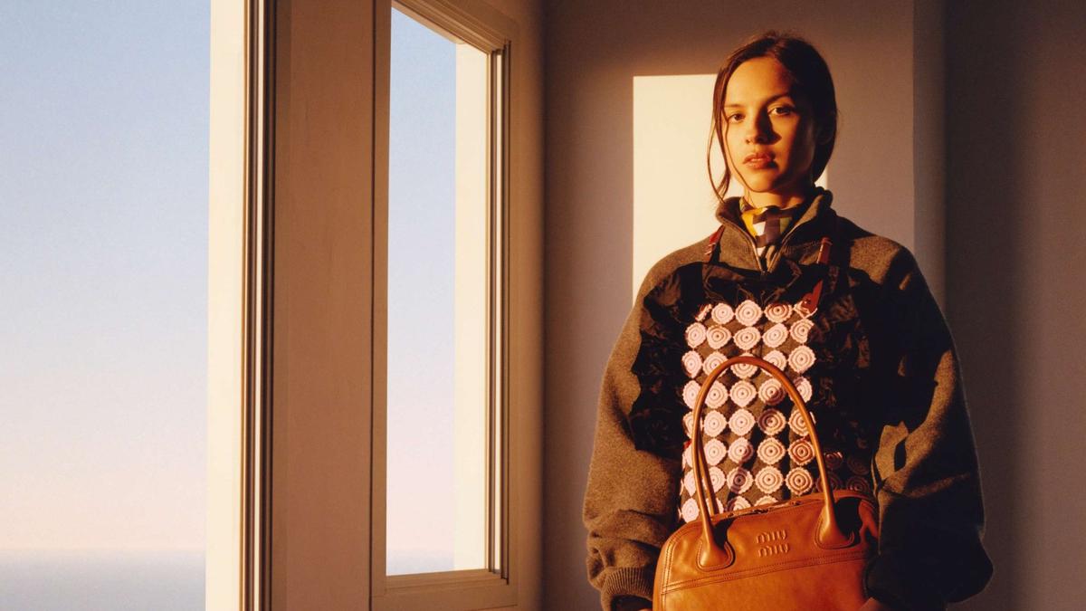 Olivia Rodrigo Masuki “Model Era”, Bintangi Kampanye Miu Miu Spring/Summer 2026 “On Cloud Nine”