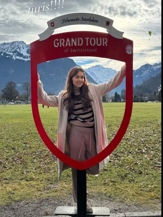 Tak sedikit dari netizen memuji kecantika  Rebecca Klopper di unggahan sang artis