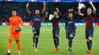 Para pemain Paris Saint-Germain (PSG) merayakan kemenangan atas Anderlecht pada laga Liga Champions di Parc des Princes, Selasa (31/10/2017). (AP Photo/Thibault Camus)