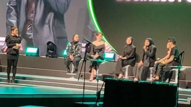 Membuat Kulit Kepala Lebih Nyaman dengan Pewarna Rambut Vegan dan Tanpa Amonia