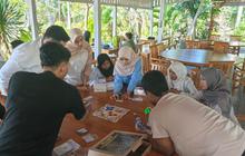 Unhas Edukasi Siswa Selayar tentang Adaptasi Perubahan Iklim Lewat Permainan Monopoli