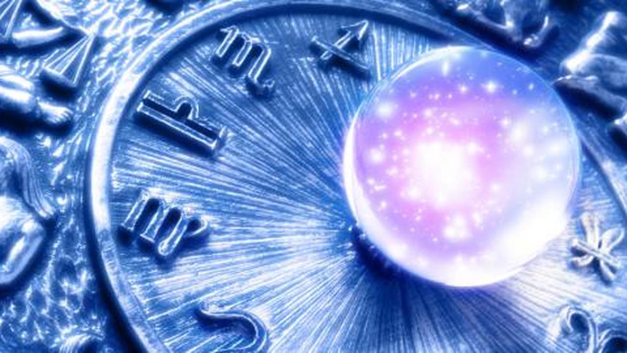 4 Tips menggunakan zodiak untuk memandu cinta