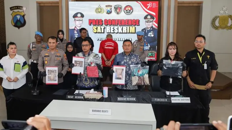 Polisi mengamankan SF, pelaku penganiayaan hingga tewas balita di Surabaya. (Istimewa)
