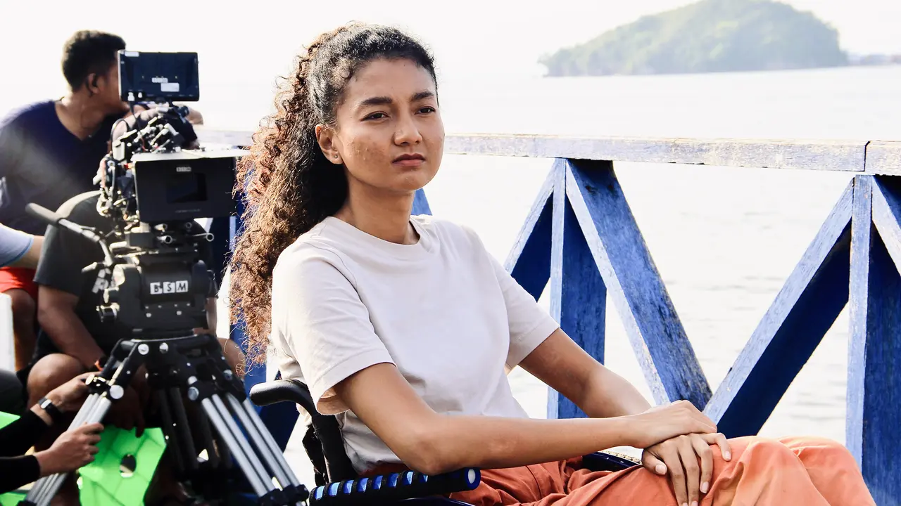 [Fimela] Film Glo, Kau Cahaya