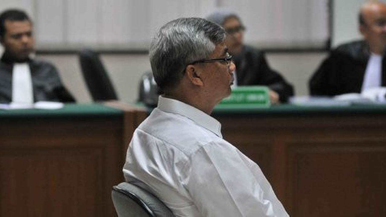 Akil Mochtar bantah minta uang ke Bupati Morotai