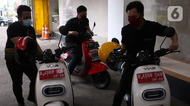 uji coba penukaran baterai kendaraan listrik