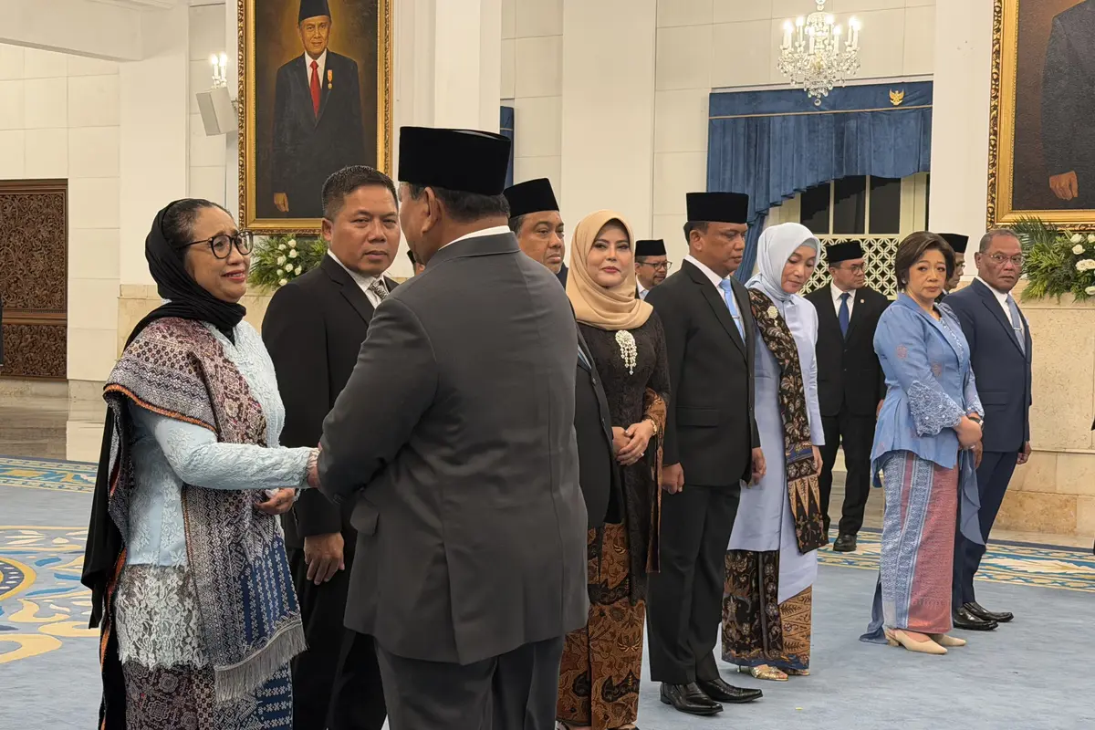 Nanik S Deyang menangis terharu usai dilantik Presiden Prabowo Subianto menjadi Kepala BGN.