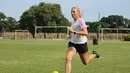 Wasit seksi berusia 25 tahun ini menjadi pembicaraan hangat di dunia maya khususnya di Brasil. (Istimewa)