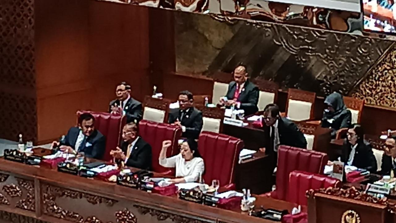 Puan Baca Pantun saat Rapat Paripurna DPR: Capek-capek ke TPS, Tapi Enggak Ikut Kata Hati Rugi Dong