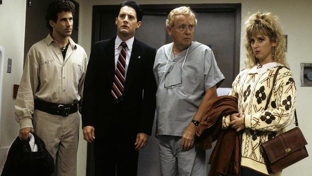 Twin Peaks (1990-1991)