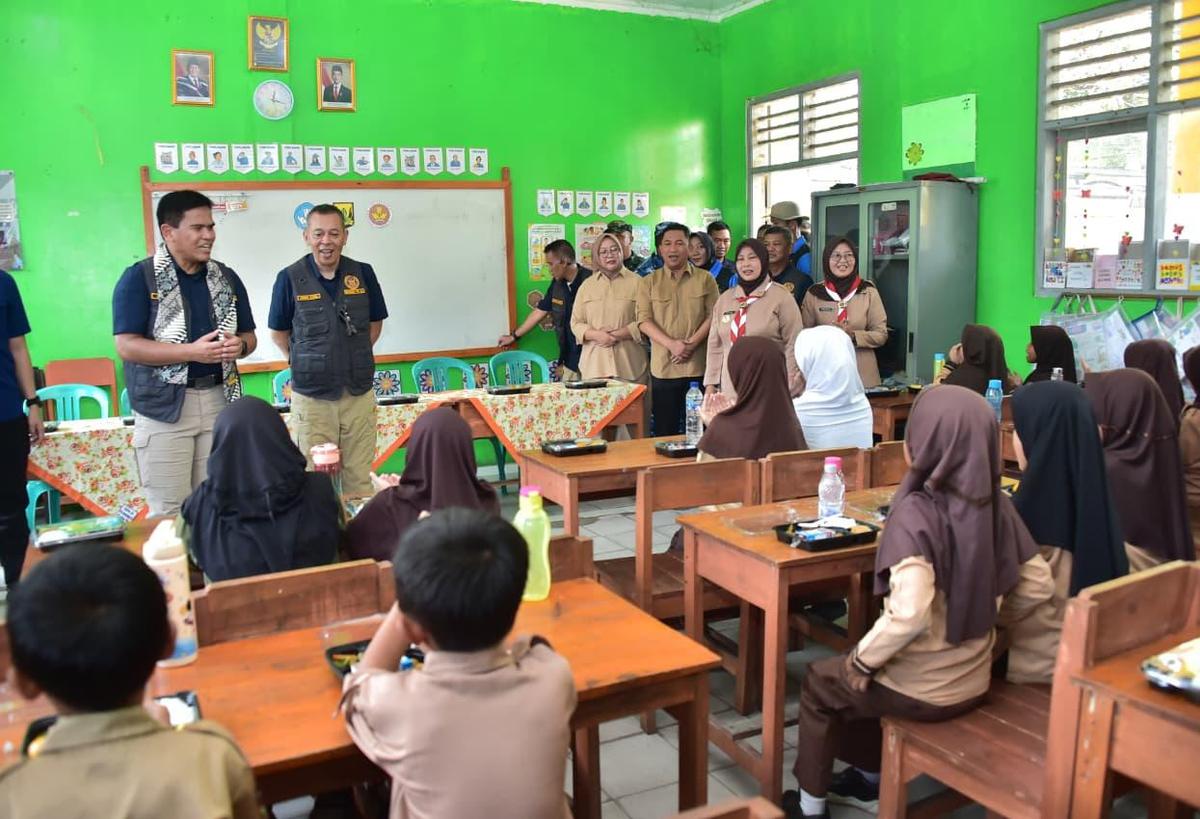 tni al bakti sosial