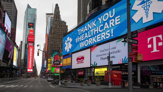 Layar menunjukkan ucapan terima kasih terhadap petugas kesehatan terlihat di Times Square, New York, AS, Senin (27/4/2020). Menurut Center for Systems Science and Engineering di Universitas Johns Hopkins hingga 29 April 2020 WIB, jumlah kasus COVID-19 di AS melampaui 1 juta. (Xinhua/Michael Nagle)
