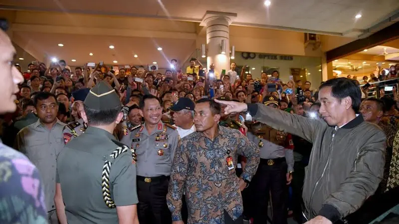 Jokowi di Manado