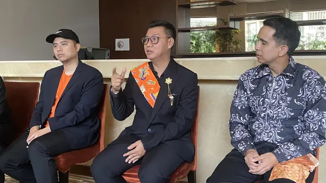 Rino Sarjono, David Nurbianto, dan Andovi da Lopez (kiri ke kanan) dalam media junket film Bapak Paling Jujur yang dihelat di Jakarta, Selasa (6/10/2026). (Liputan6.com/Nola Vemiliana)