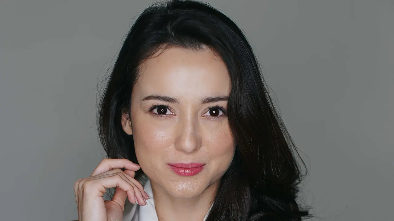 [Fimela] Julie Estelle