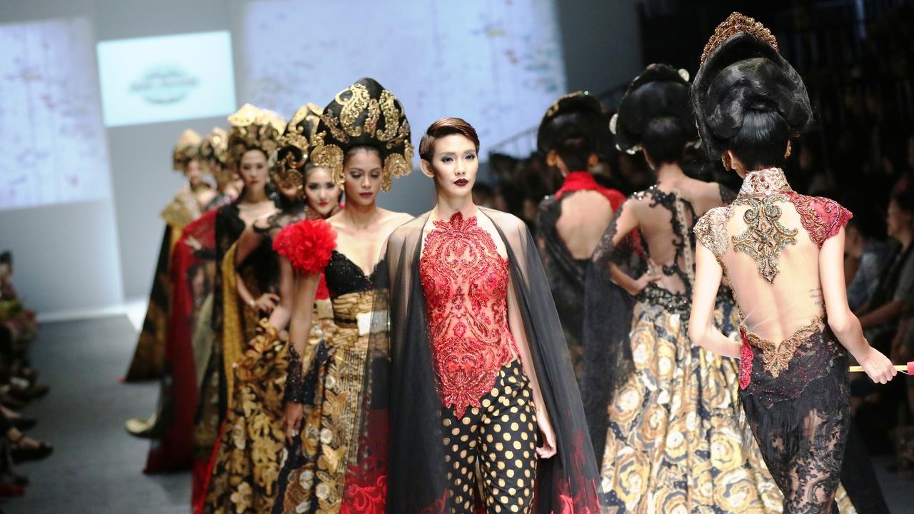 Anne Avantie Jakarta Fashion Week 2016 4