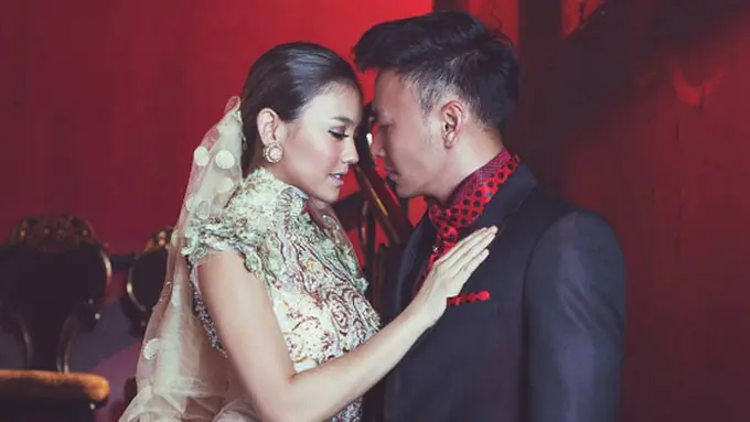 [Bintang] Agnes Monica dan Wijaya Saputra