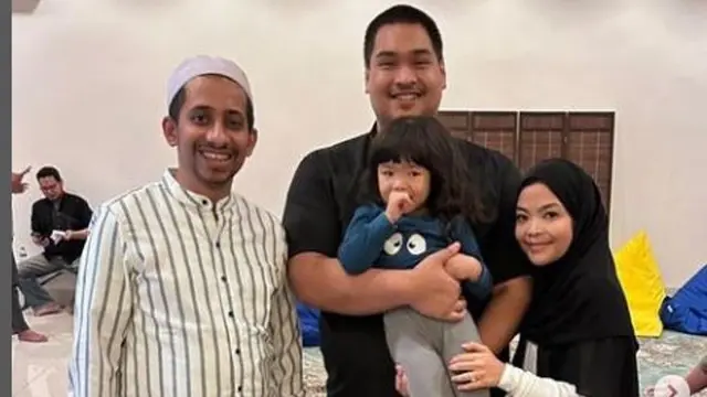 Sebelum Dilantik Jadi Menpora, Dito Ariotedjo Pernah Nonton Konser Blackpink dan Umrah Bareng Keluarga