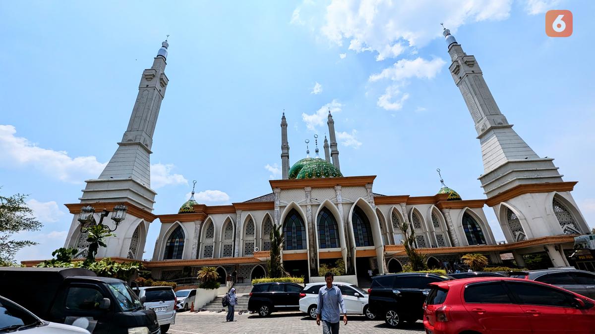 Lebih dari Sekadar Tempat Ibadah, Masjid Jadi Oase Pemudik di Lebaran 2025
