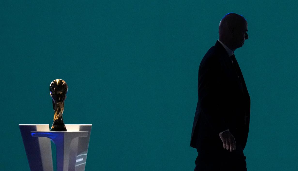 Presiden FA Palestina itu pun mengkritik cara pendekatan Gianni Infantino tersebut. Meski menilai Infantino punya hak untuk menciptakna momen tersebut, sang Presiden FIFA tak benar-benar memahami situasi yang terjadi. (AP Photo/The Canadian Press/Darryl Dyck)