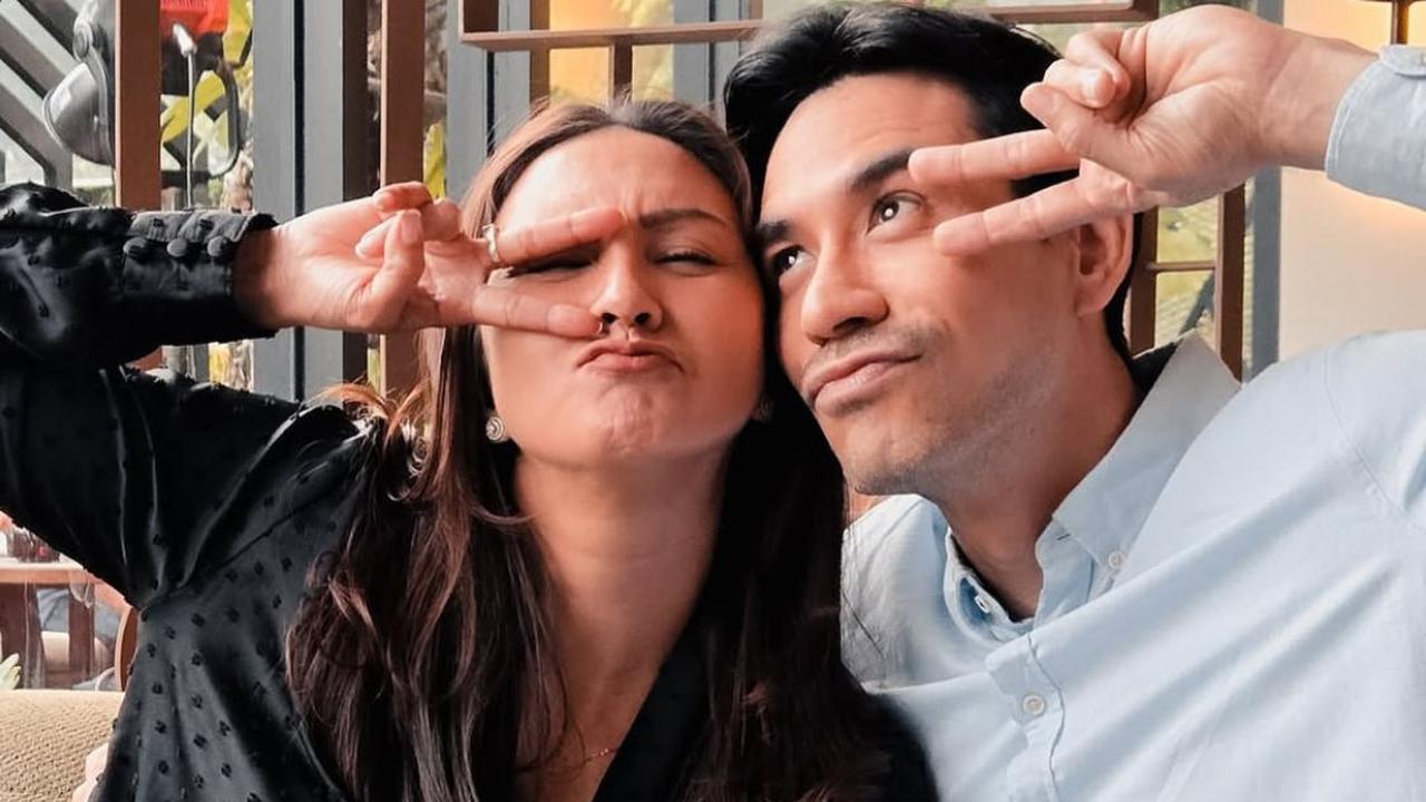 Cinta yang Bertahan 18 Tahun, Potret Manis Donna Agnesia dan Darius Sinathrya